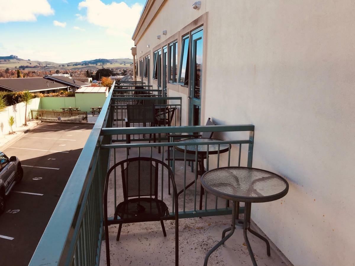 Red Rose Motel Таупо Экстерьер фото
