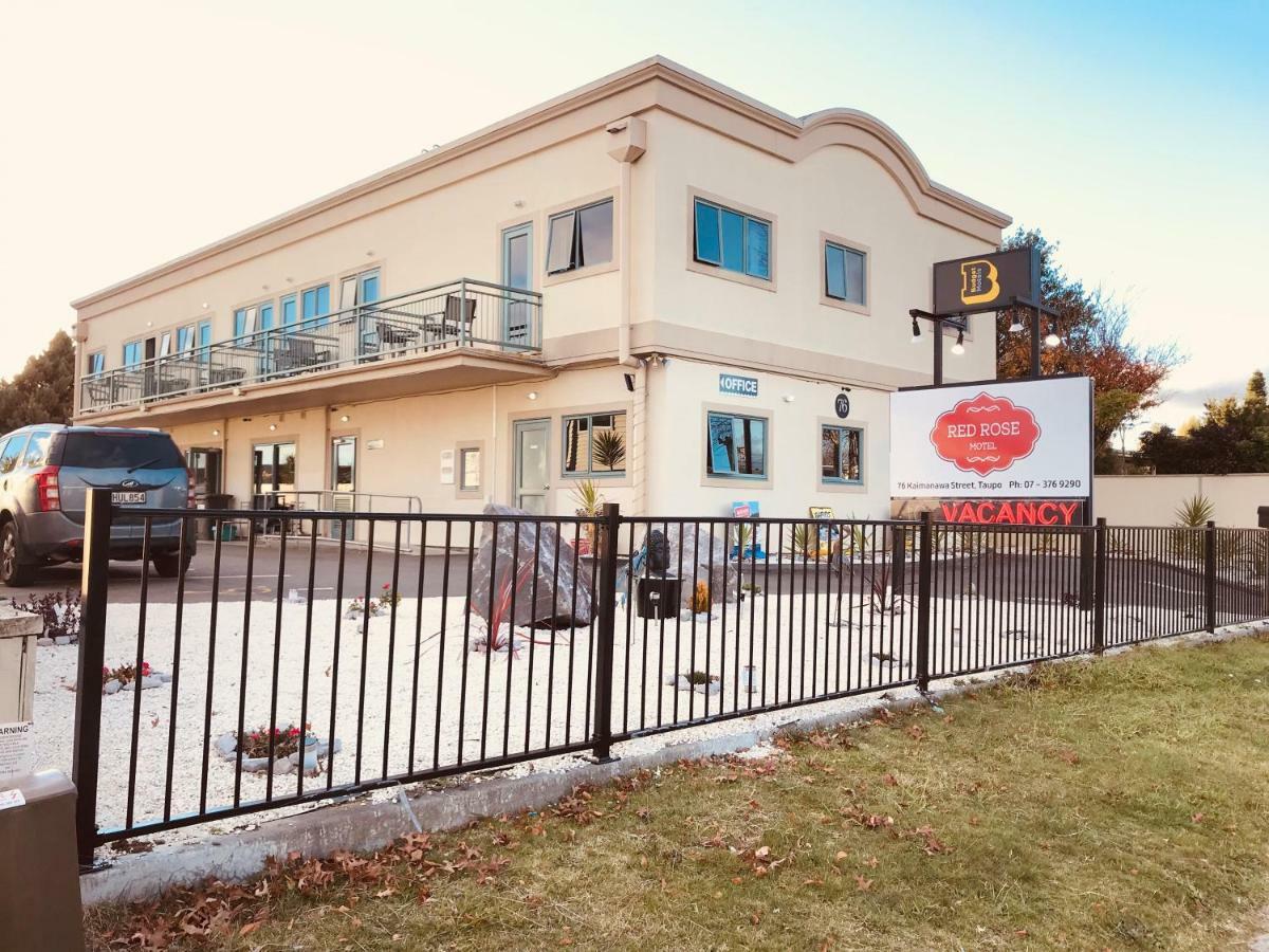 Red Rose Motel Таупо Экстерьер фото